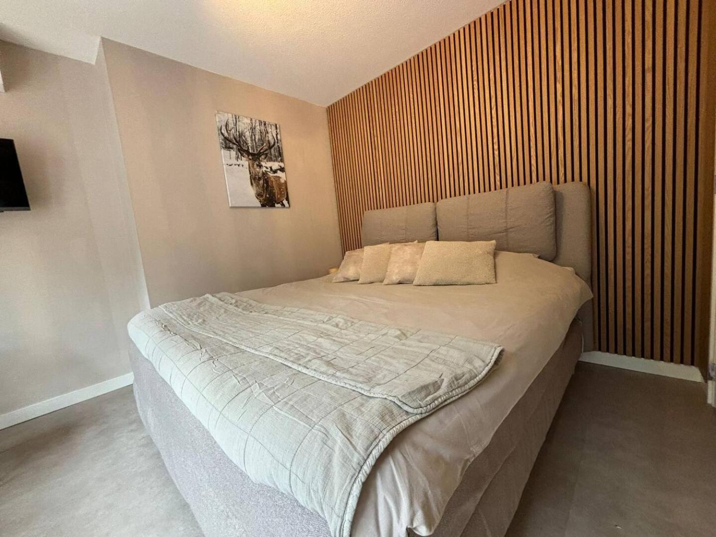 Bed And Breakfast Heerenveen Centrum Met Prive Sauna En Jacuzzi Exteriör bild