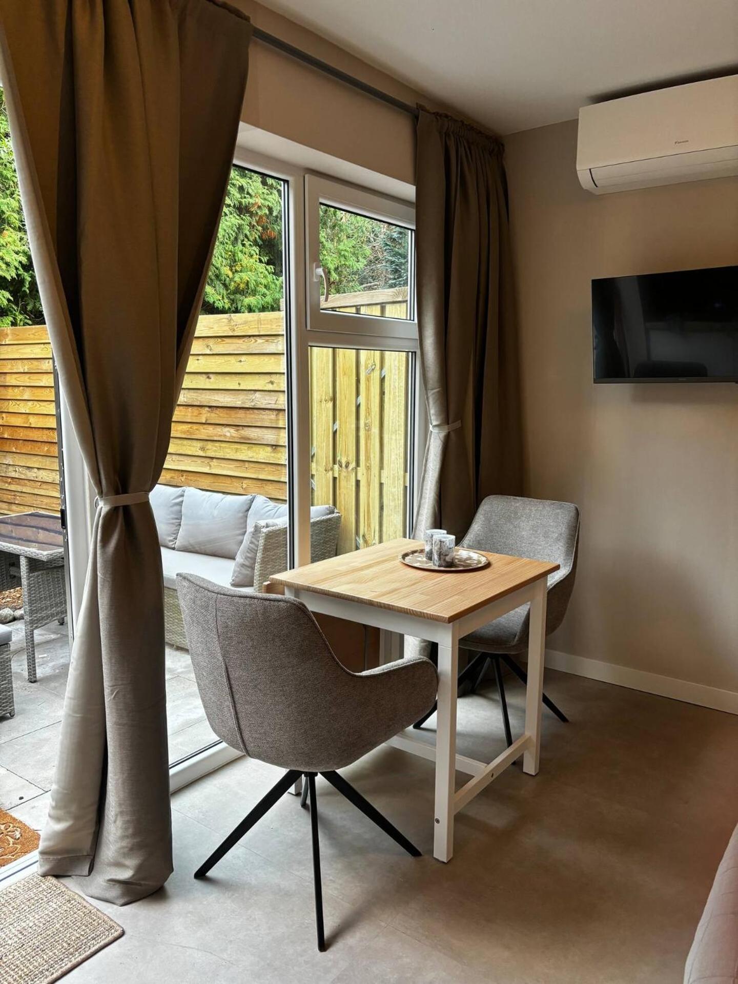 Bed And Breakfast Heerenveen Centrum Met Prive Sauna En Jacuzzi Exteriör bild